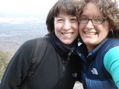 amy-and-mad-long-arm1